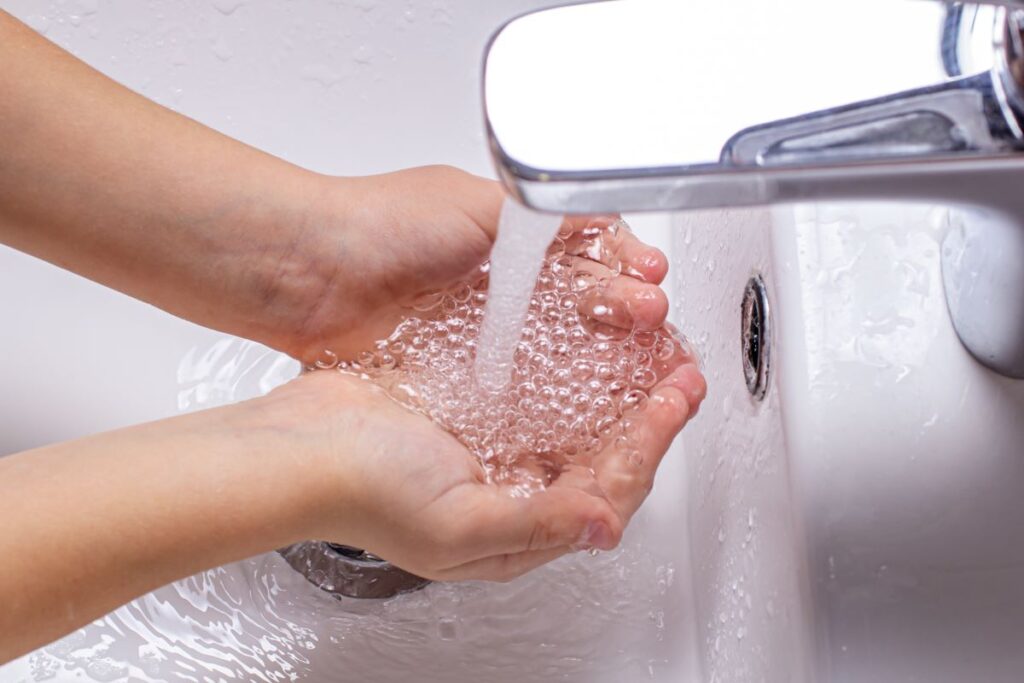 Tank vs. Electric Tankless Water Heaters: 5 Comparisons for Homeowners